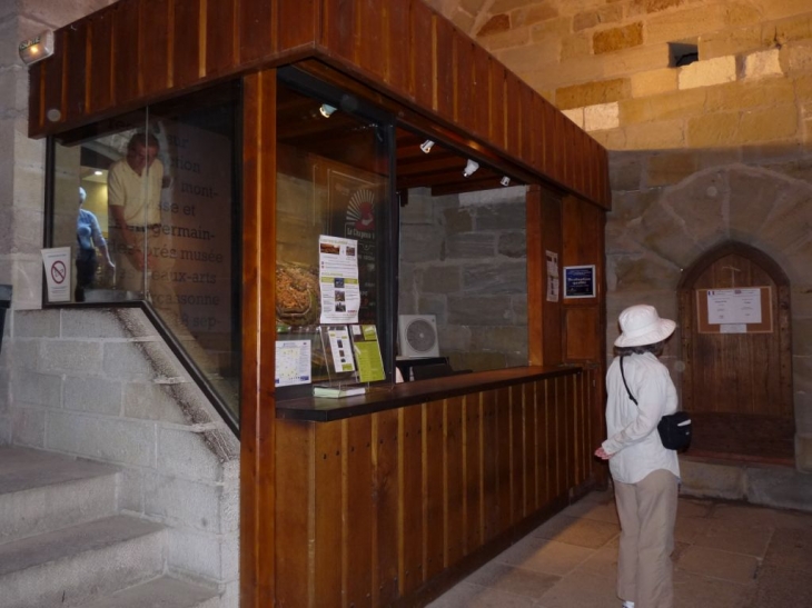 L'office de tourisme ,dans la Citée - Carcassonne