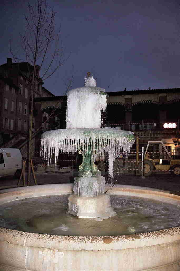 Place de verdun en hiver - Castelnaudary