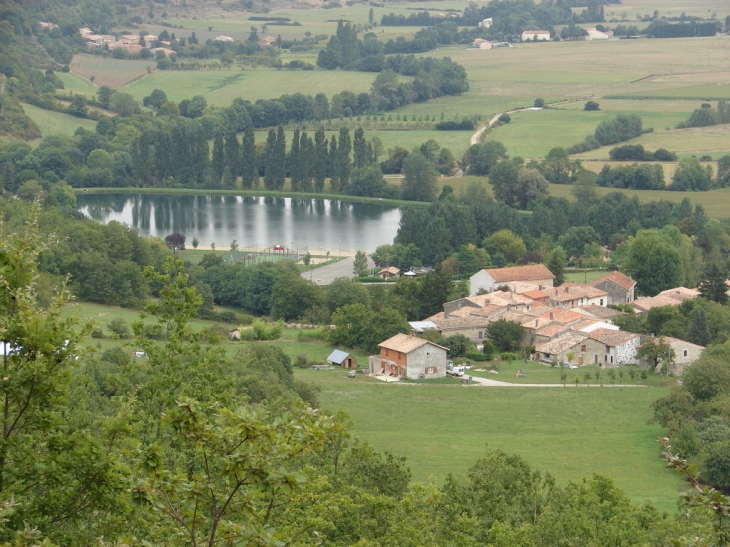 Vue générale du village - Puivert