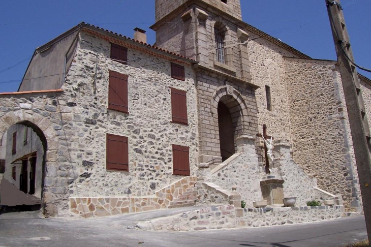 Entrée d'église et porche St Jean restaurés - Rodome