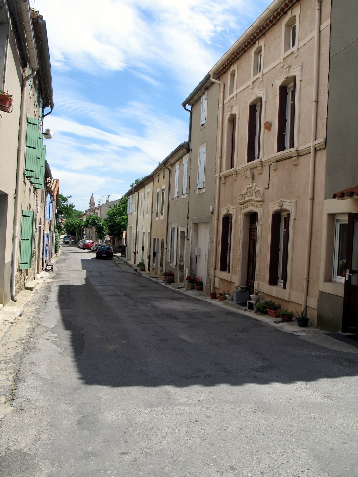 Rue de la république - Saint-Couat-d'Aude