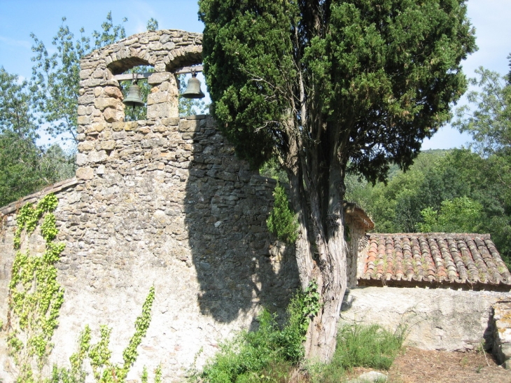 L'EGLISE ET SON CAMPANILE - Saint-Martin-des-Puits