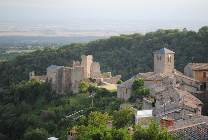 Chateau et Église - Saissac