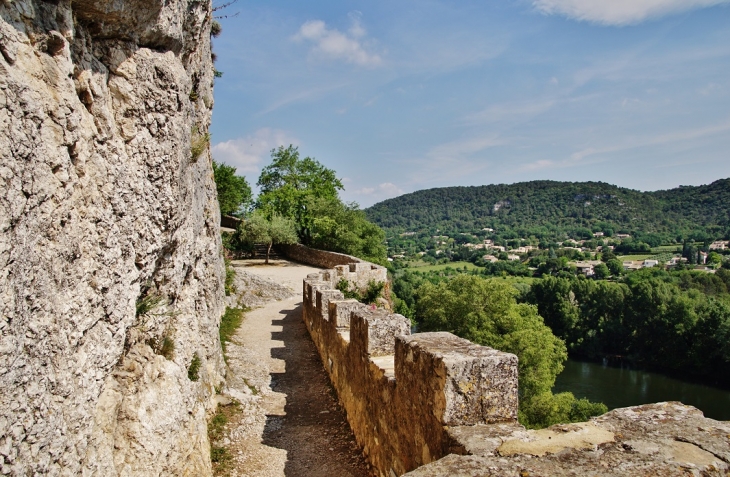 La Commune - Aiguèze