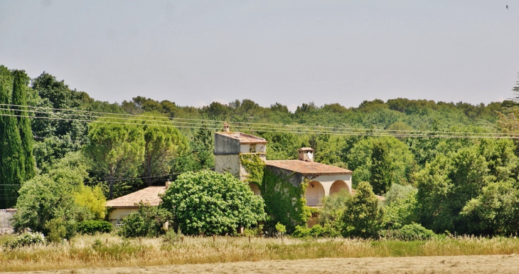 La Commune - Arpaillargues-et-Aureillac