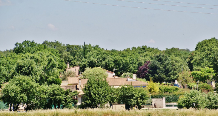 La Commune - Arpaillargues-et-Aureillac