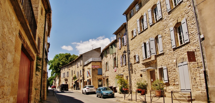 La Commune - Arpaillargues-et-Aureillac