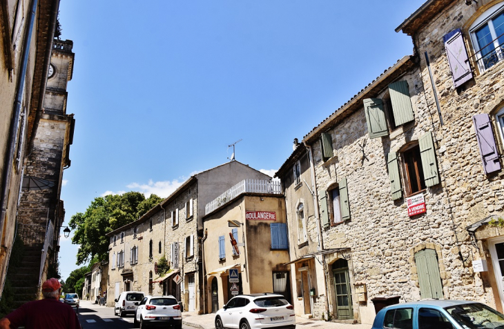 La Commune - Arpaillargues-et-Aureillac