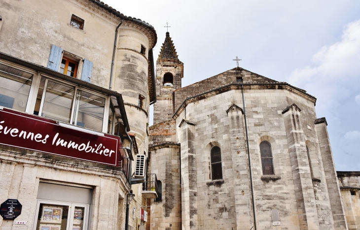  église Saint-Laurent - Barjac