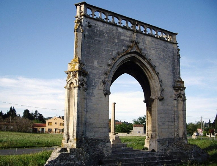 Croix couverte - Beaucaire