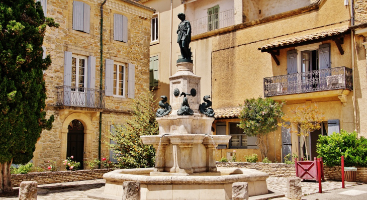 Fontaine - Connaux