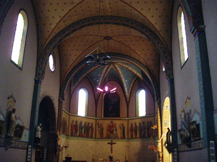 L'intérieur de l'église - La Calmette