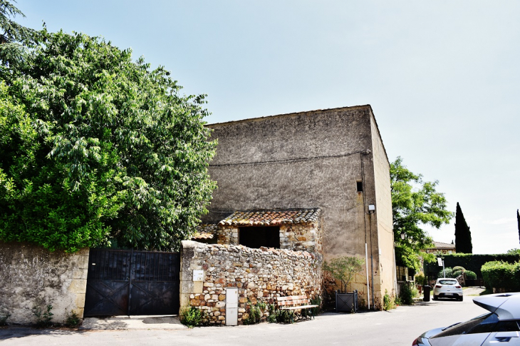 La Commune - La Capelle-et-Masmolène