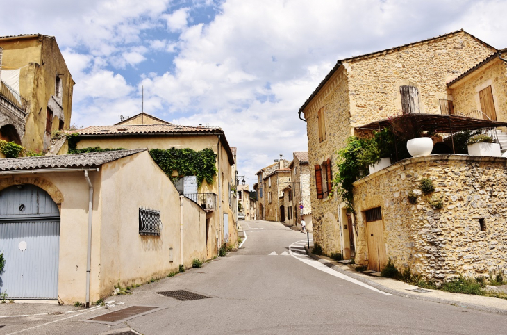 La Commune - Laudun-l'Ardoise