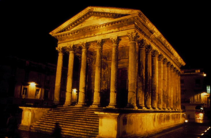 Maison Carrée - Nîmes