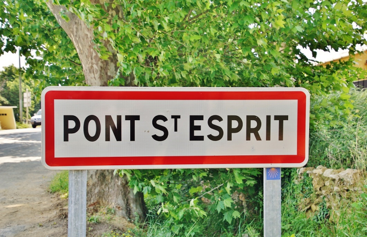  - Pont-Saint-Esprit