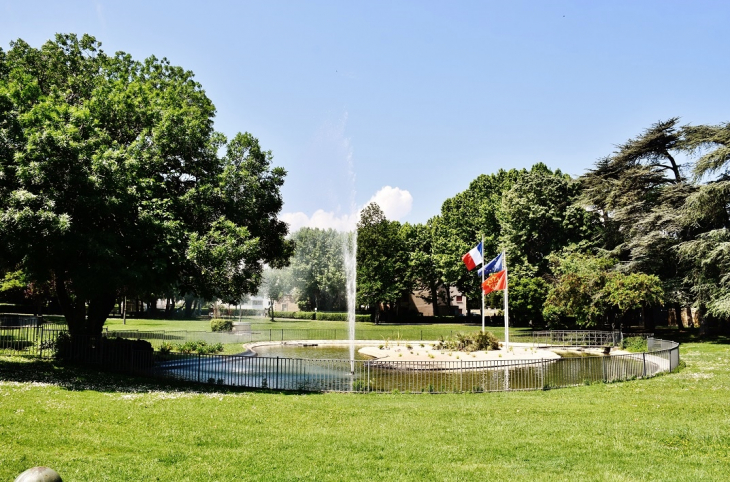 Parc de l'Hotel-de-Ville - Pont-Saint-Esprit