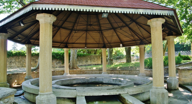 Fontaine et Lavoir - Saint-Bonnet-du-Gard