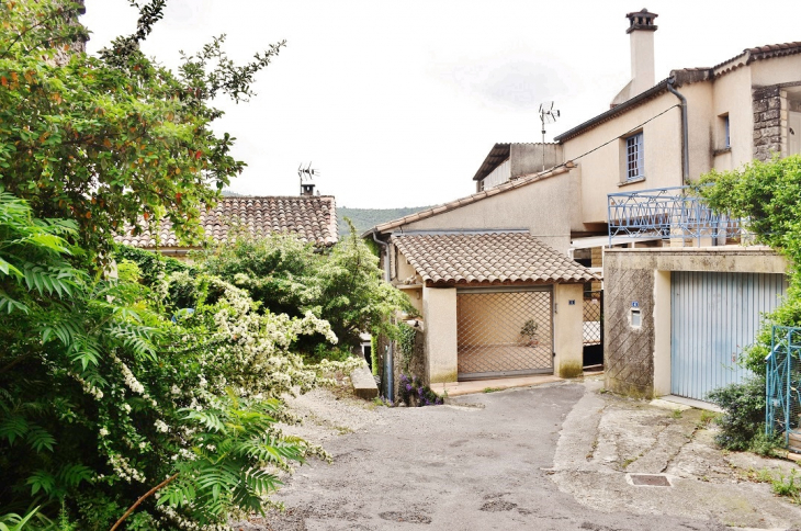 La Commune - Saint-Brès