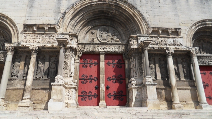 L'église - Saint-Gilles