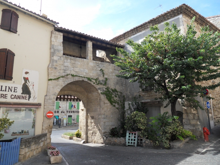 Porte de la Vieille ville - Saint-Gilles