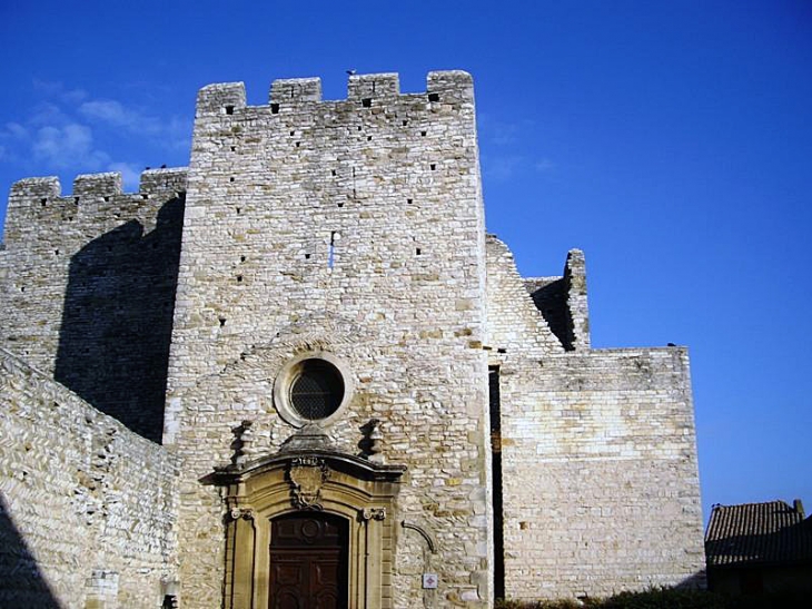 La tour Ribas - Saint-Laurent-des-Arbres