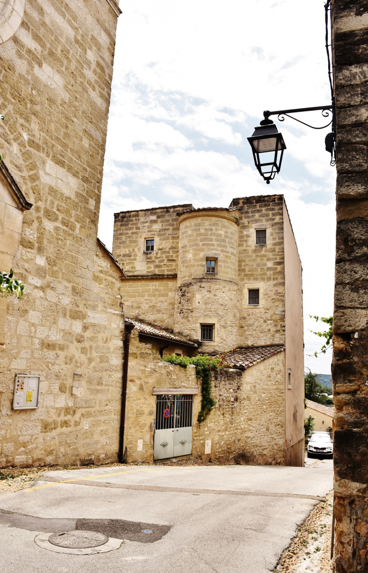 La Commune - Saint-Quentin-la-Poterie