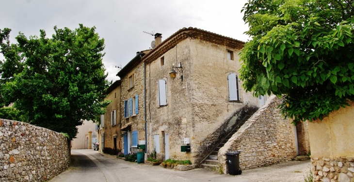 La Commune - Saint-Victor-la-Coste