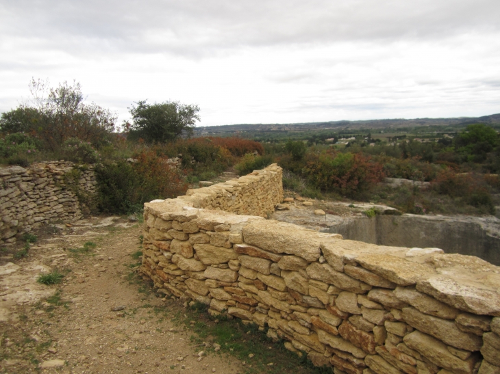 PARCOURS EN PLEINE RESTAURATION  BALISAGE TRES BIEN FAIT  - Sernhac