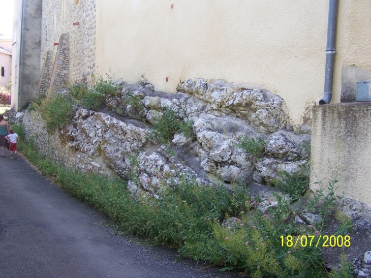 Dans le village - Vallérargues