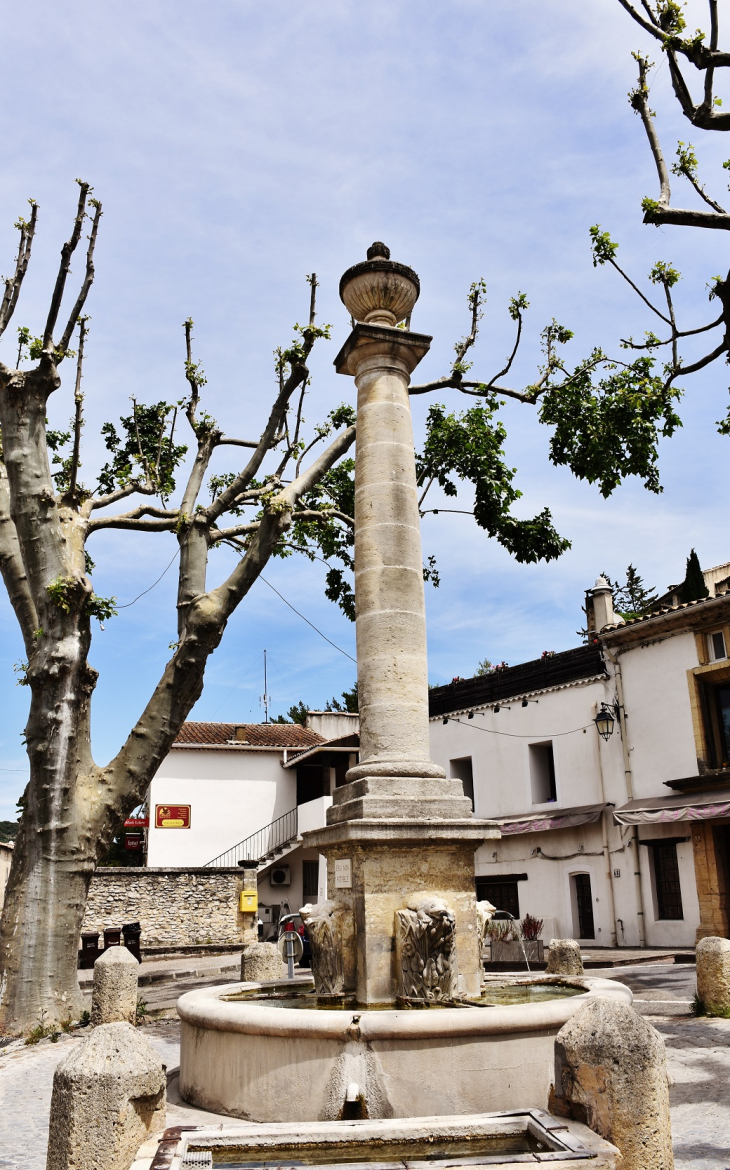 Fontaine - Valliguières