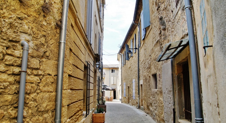 La Commune - Vers-Pont-du-Gard