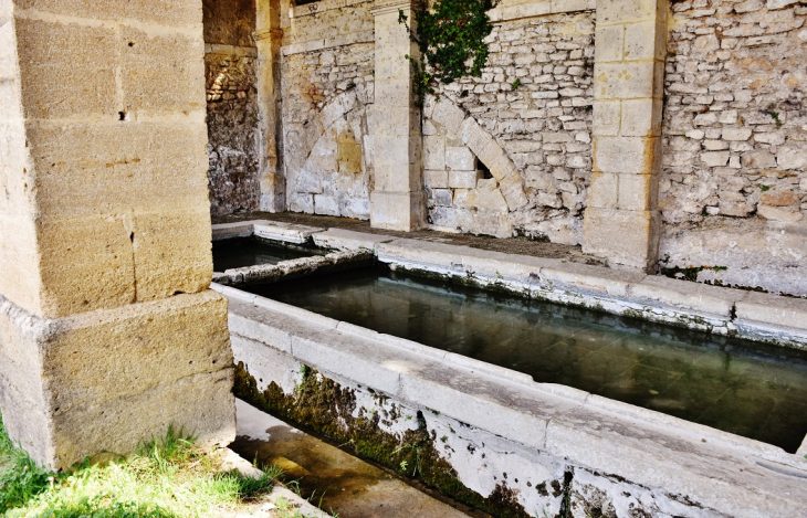 Le Lavoir - Vers-Pont-du-Gard