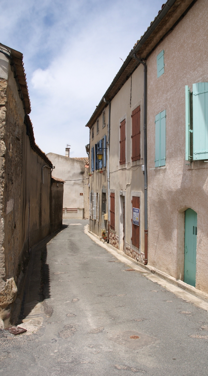 Cazelles Petite commune d'Aigues-Vives