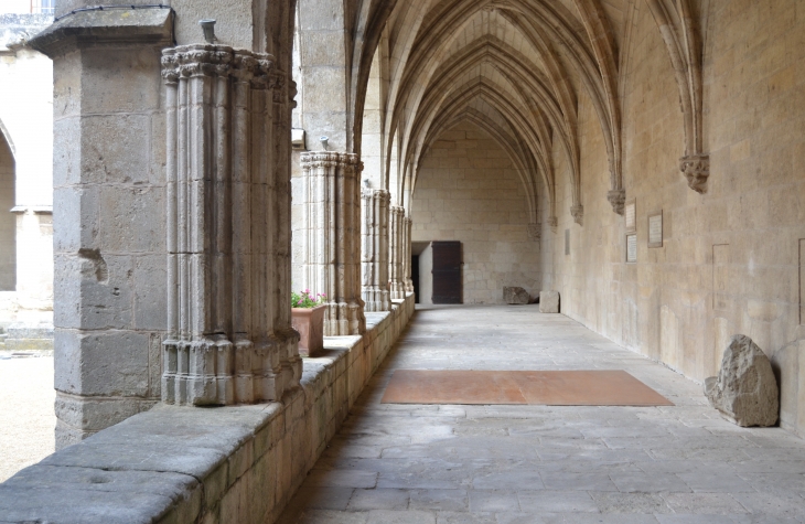 Cloître de la Cathédrale St Nazaire 14 Em Siècle - Béziers