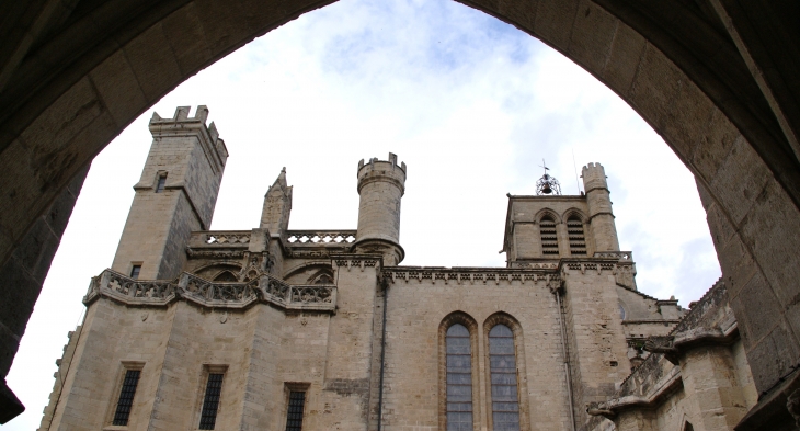 Cathédrale St-Nazaire 14 Em Siècle - Béziers