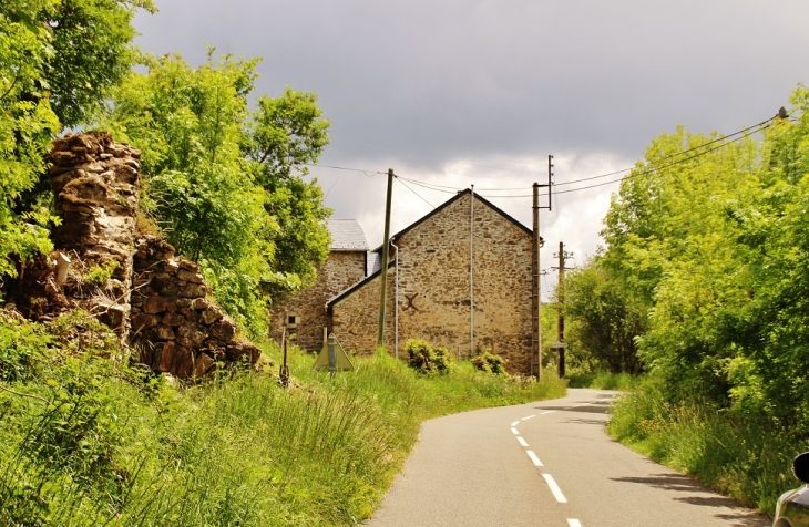 Le Village - Cambon-et-Salvergues