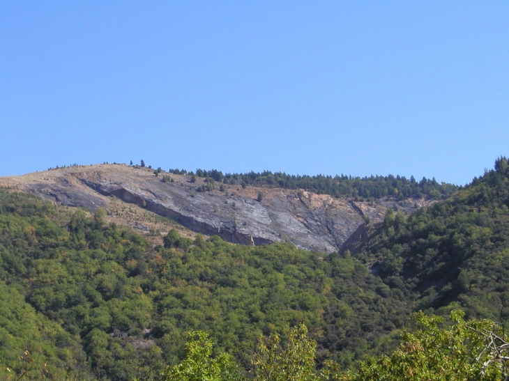 Vue vers la mine - Camplong