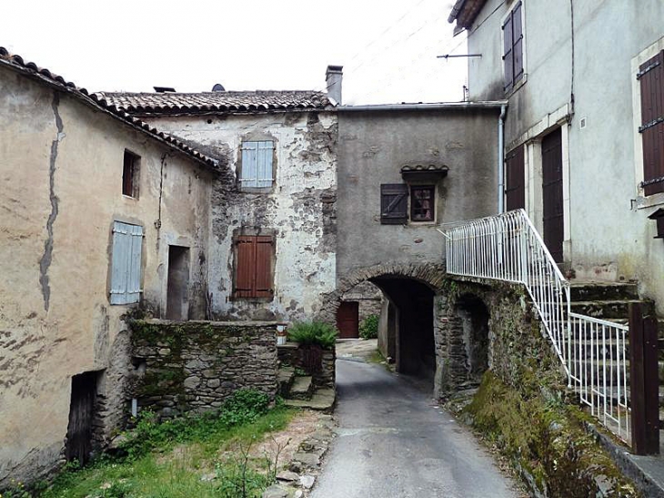 Maisons du village - Castanet-le-Haut