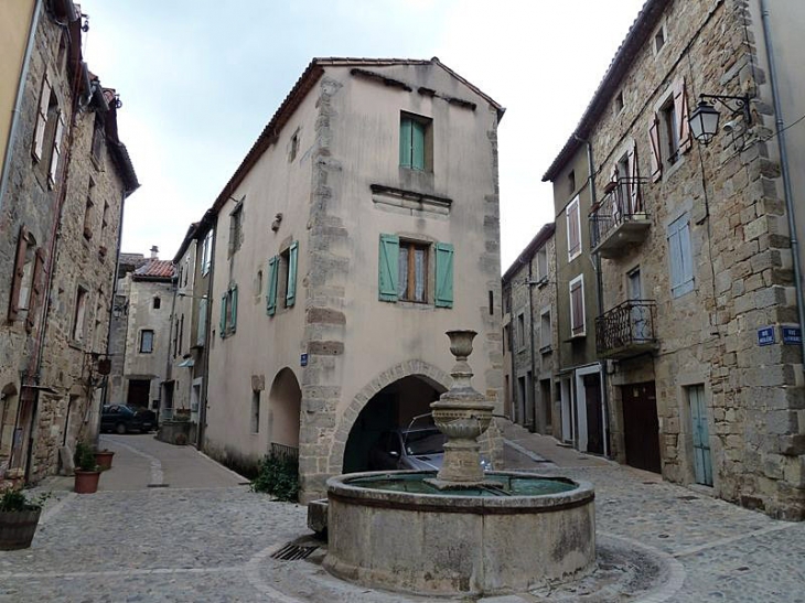 La fontaine du Griffoul - Ceilhes-et-Rocozels