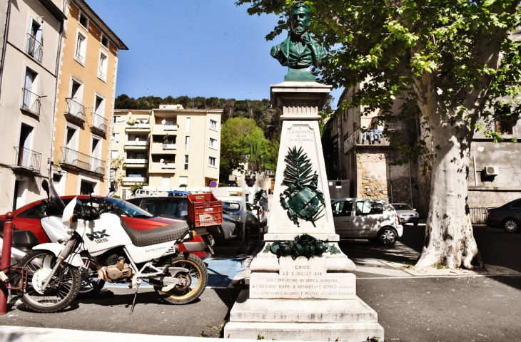 Monument-aux-Morts - Clermont-l'Hérault