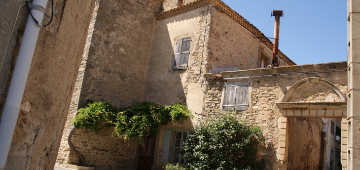  - Félines-Minervois