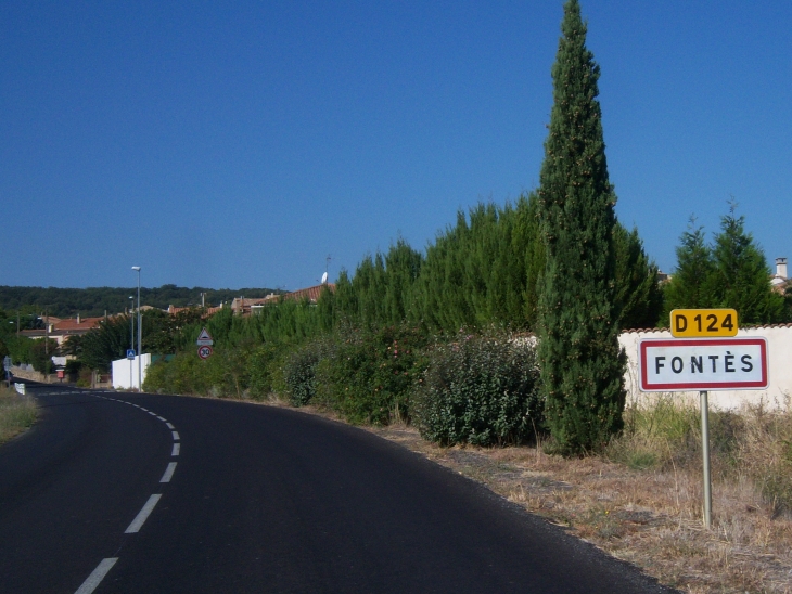 Entrée de la commune - Fontès