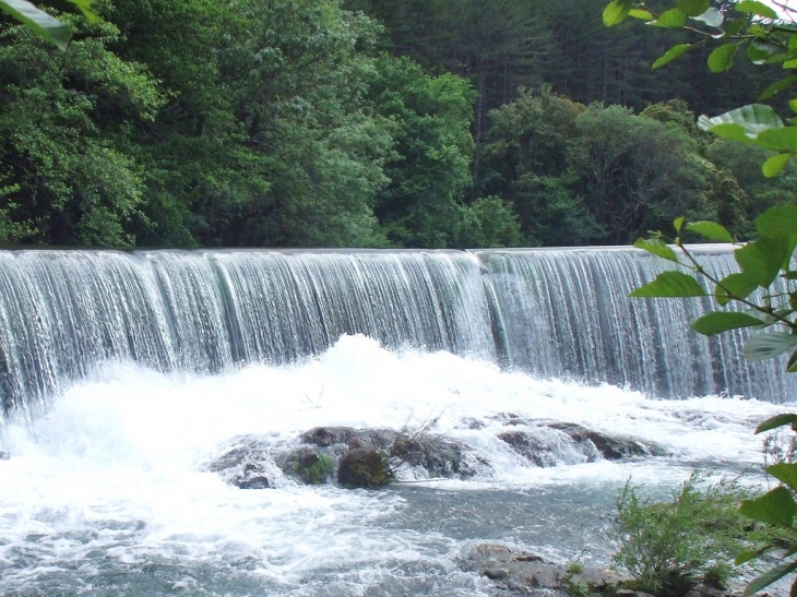 Cascade sur La Vis (environs Gange - Ganges