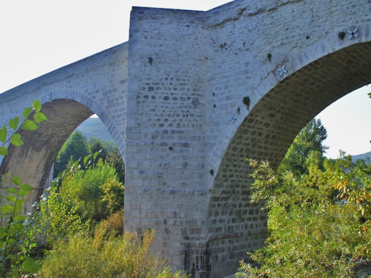 Le pont vieux sur l'Hérault - Ganges