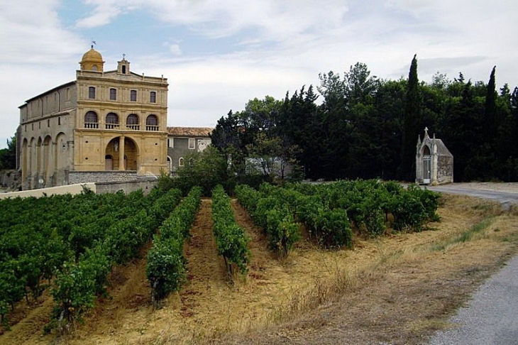 La chapelle Notre Dame de Grâce et le chemin de croix - Gignac