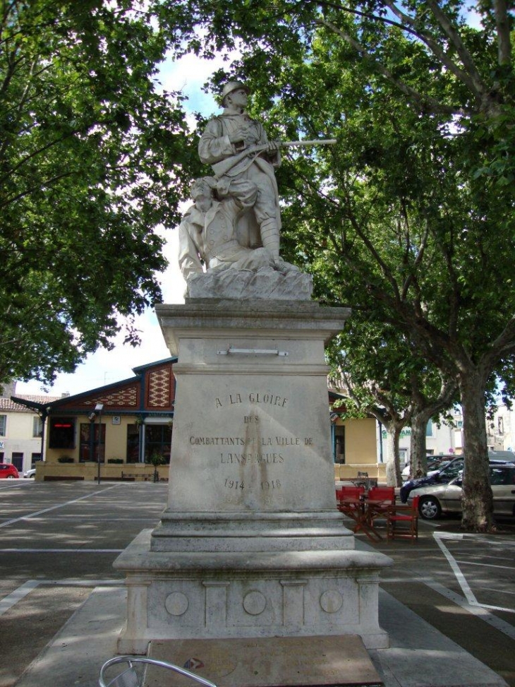 Lansargues (34130) monument aux morts