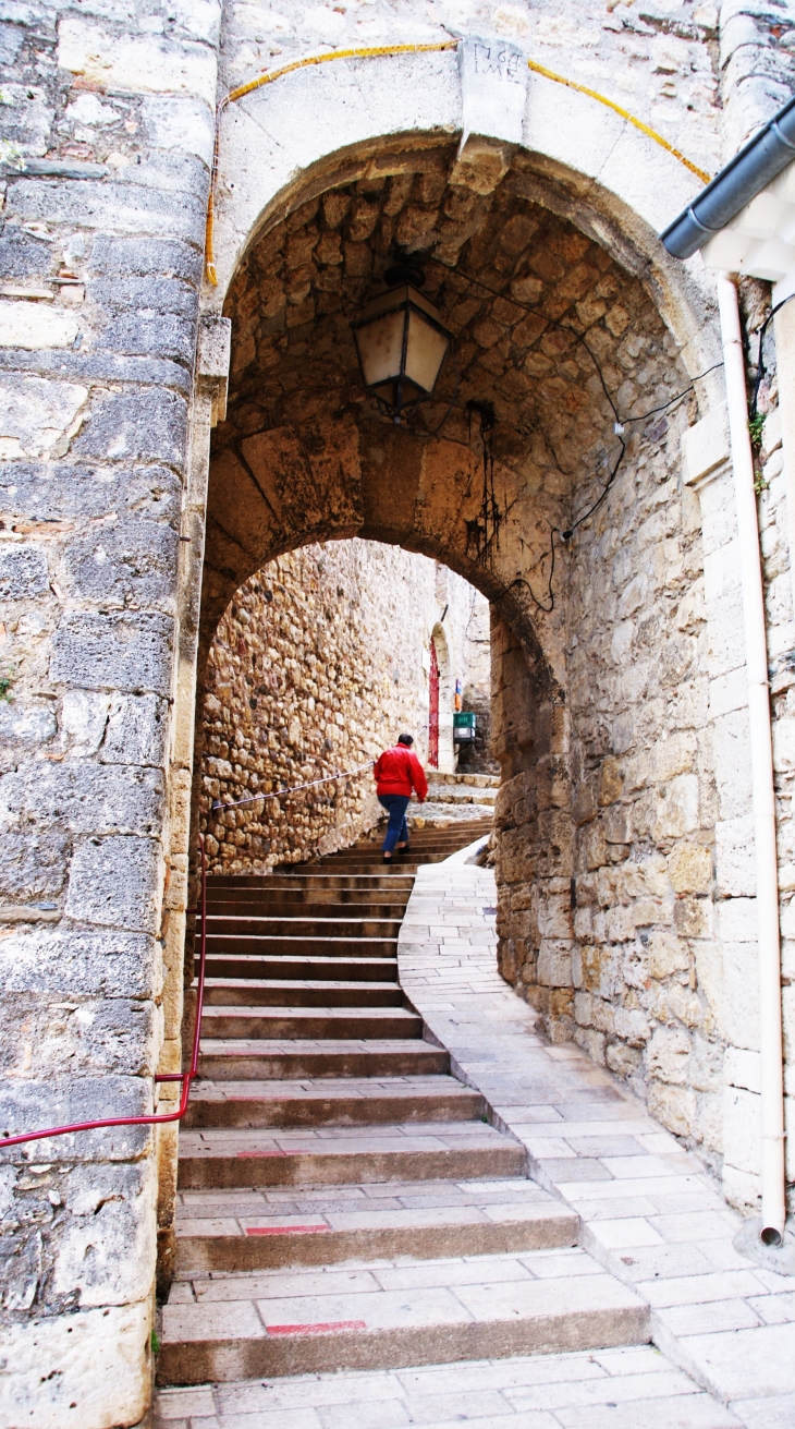 Montée de La Tour - Laurens