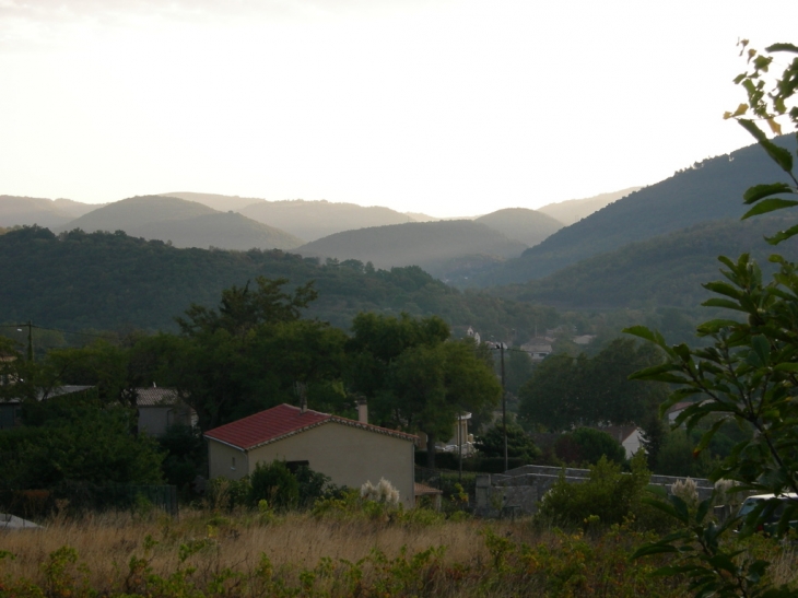 Autre vue depuis le chemin des broutes - Le Bousquet-d'Orb