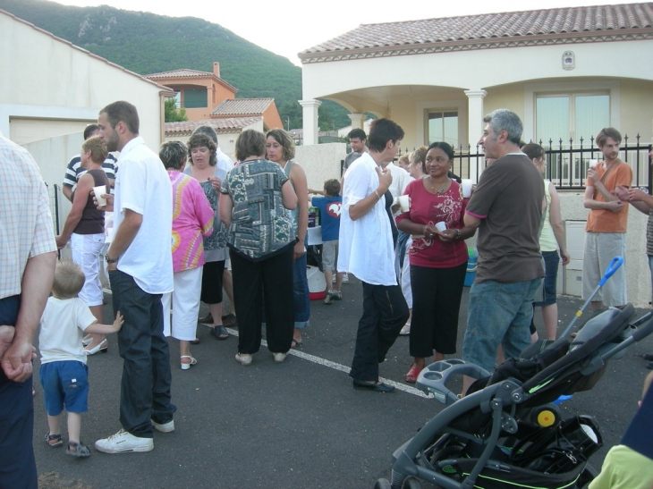 Fête du lotissement Les Près de St Martin La fanfare du Bousquet d'orb - Le Bousquet-d'Orb